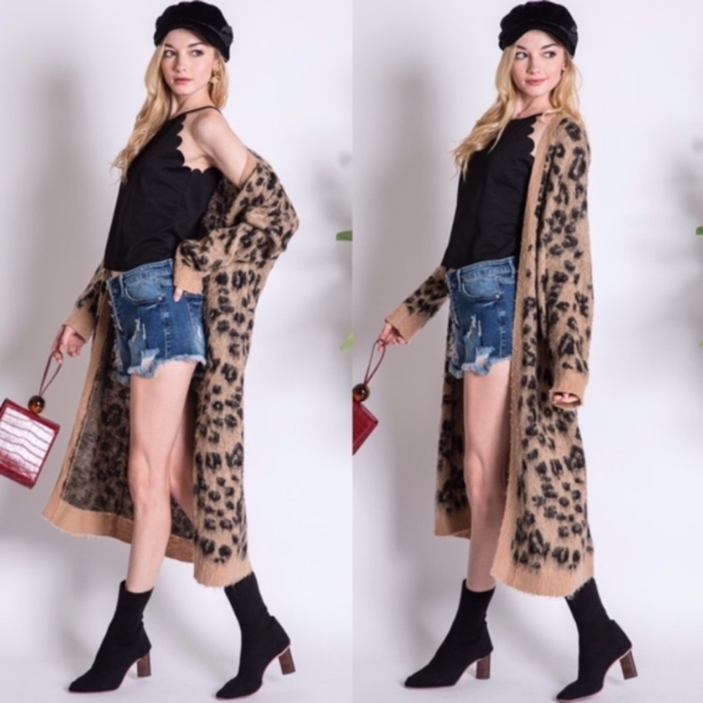 AUSTIN Leopard Print Fuzzy Cardigan - Picture 2 of 3